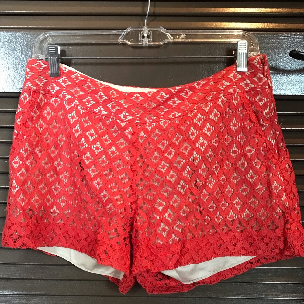 cute crochet like details